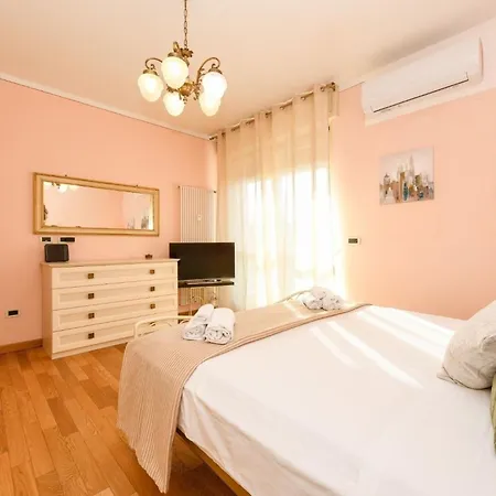 Desenzanoloft Official Partner Marriott Homes & -ciao Family * Дезенцано-дель-Гарда